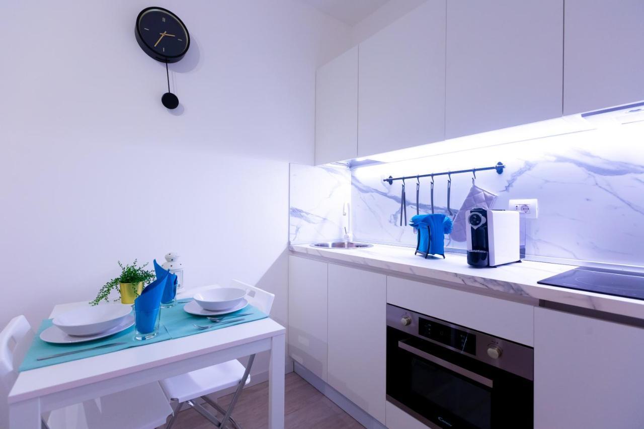 Apartment Padova 177 Milan Bagian luar foto