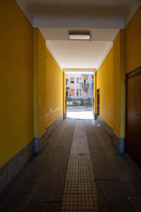 Apartment Padova 177 Milan Bagian luar foto